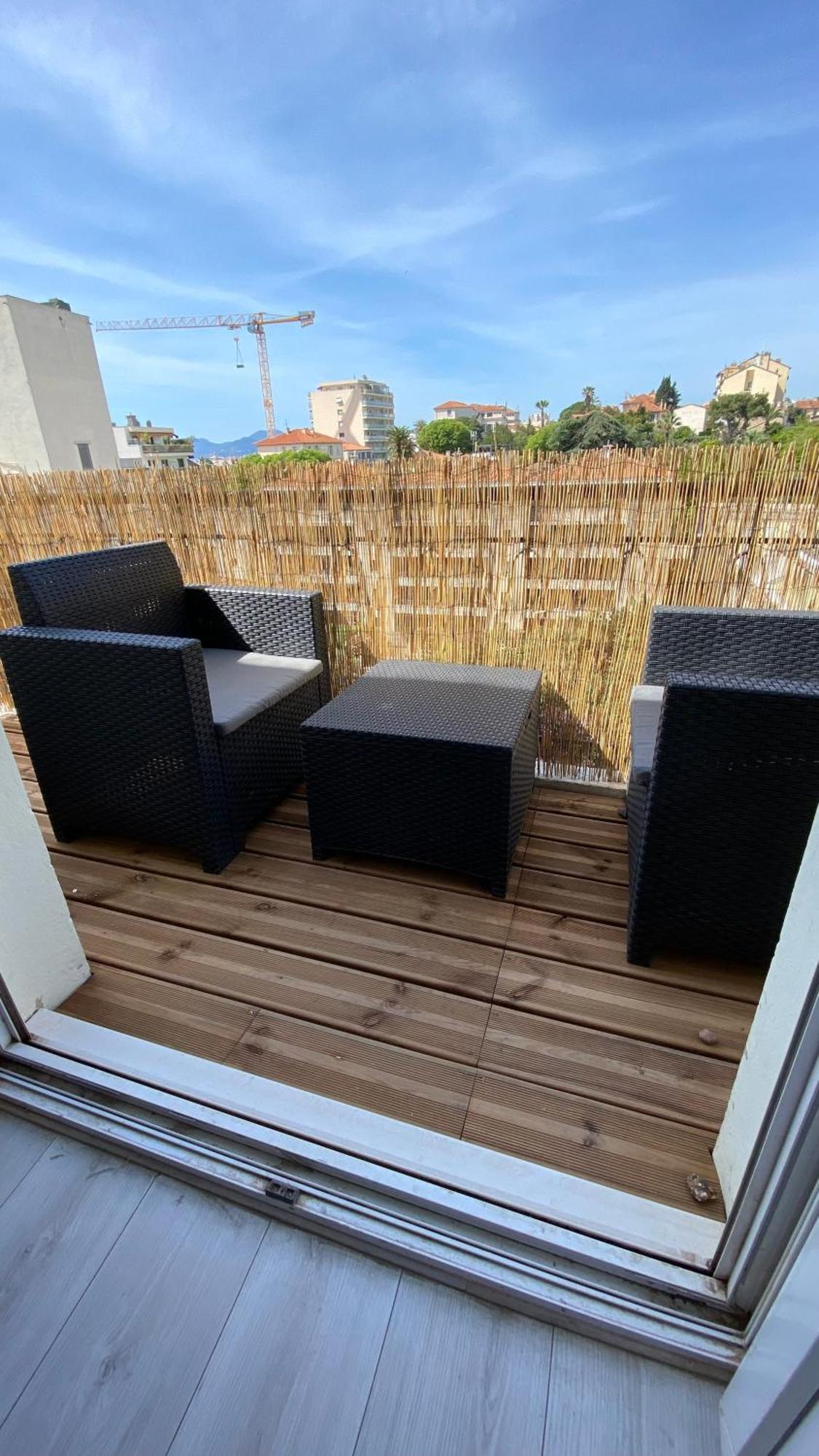 Superbe Proche Palais Et Plages A Pieds Apartment